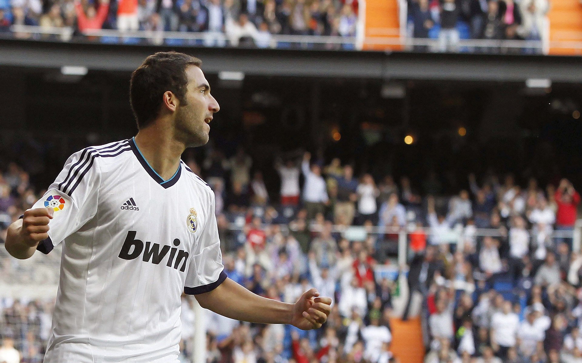 新王登基，皮亚斯特里统治全场，哈斯车队史诗级翻盘终结雷诺时代